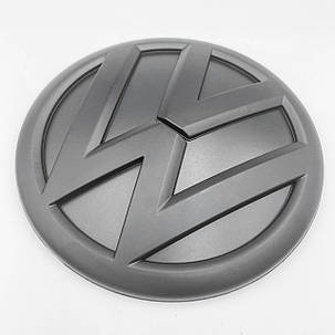 Емблема задня VW (Фольцваген) 110мм GOLF 5, TIGUAN 1, PASSAT B6, CADDY 3, T5 - Чорний мат (5N0853630), фото 2