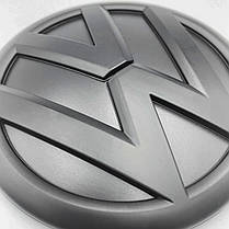 Емблема задня VW (Фольцваген) 110мм GOLF 5, TIGUAN 1, PASSAT B6, CADDY 3, T5 - Чорний мат (5N0853630), фото 3