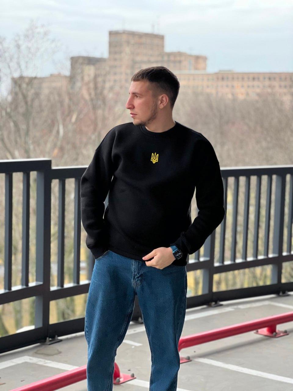 Кофта чоловіча з тризубом на флісі тепла патріотична чорна світшот зимовий з начосом