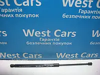 Амортизатор кришки багажника Hyundai Accent з 2006  по2010