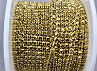 Стразовая цепочка, цвет золотой металлик в золотом металле ss6 (2 mm) 1м.