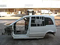 Поріг лівий з пластиковою накладкою Mercedes-Benz Vaneo з 2001 по2005