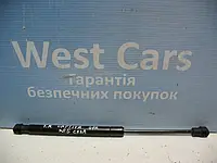 Амортизатор скла кришки багажника Chevrolet Captiva з 2006  по2009