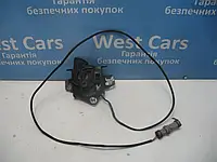 Замок капоту 2 контакти Volkswagen Passat B5 з 1996  по2001