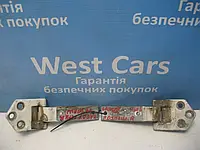 Петля дверей задніх правих комплект Volkswagen Caddy з 2004  по2010