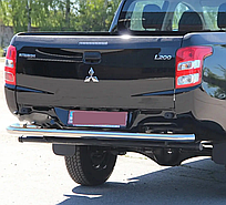 Задній захист бампера d60 (нерж.) Mitsubishi L200 2018-