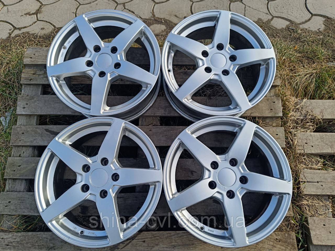 Диски 5.114.3 R16 6.5J ET40 DIA66.1 NISSAN QASHQAI/LEAF;RENAULT MEGANE3/LAGUNA3/DUSTER
