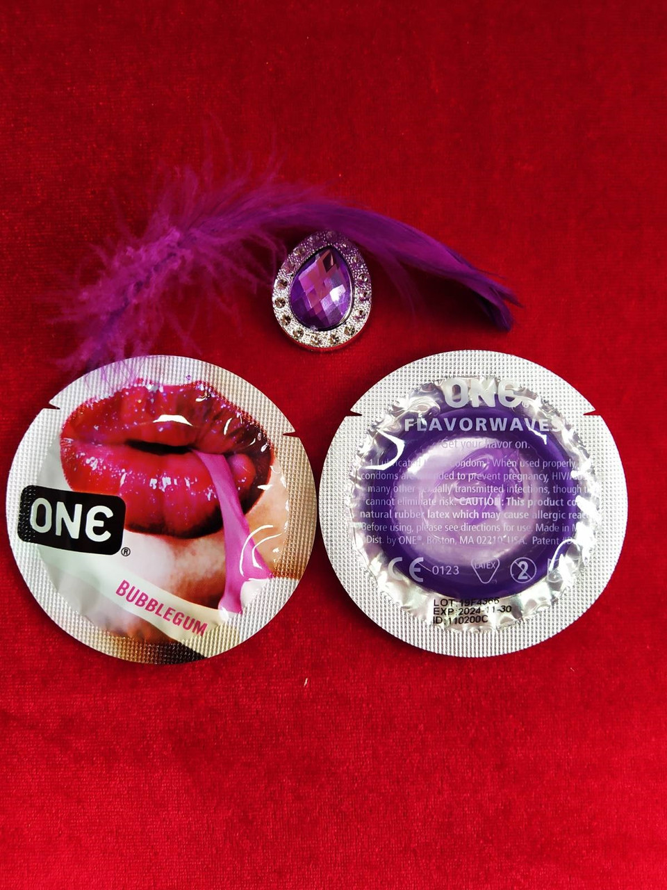 Презервативы ONE Bubblegum (ароматизированные)(по 1 шт)(упаковка может ...