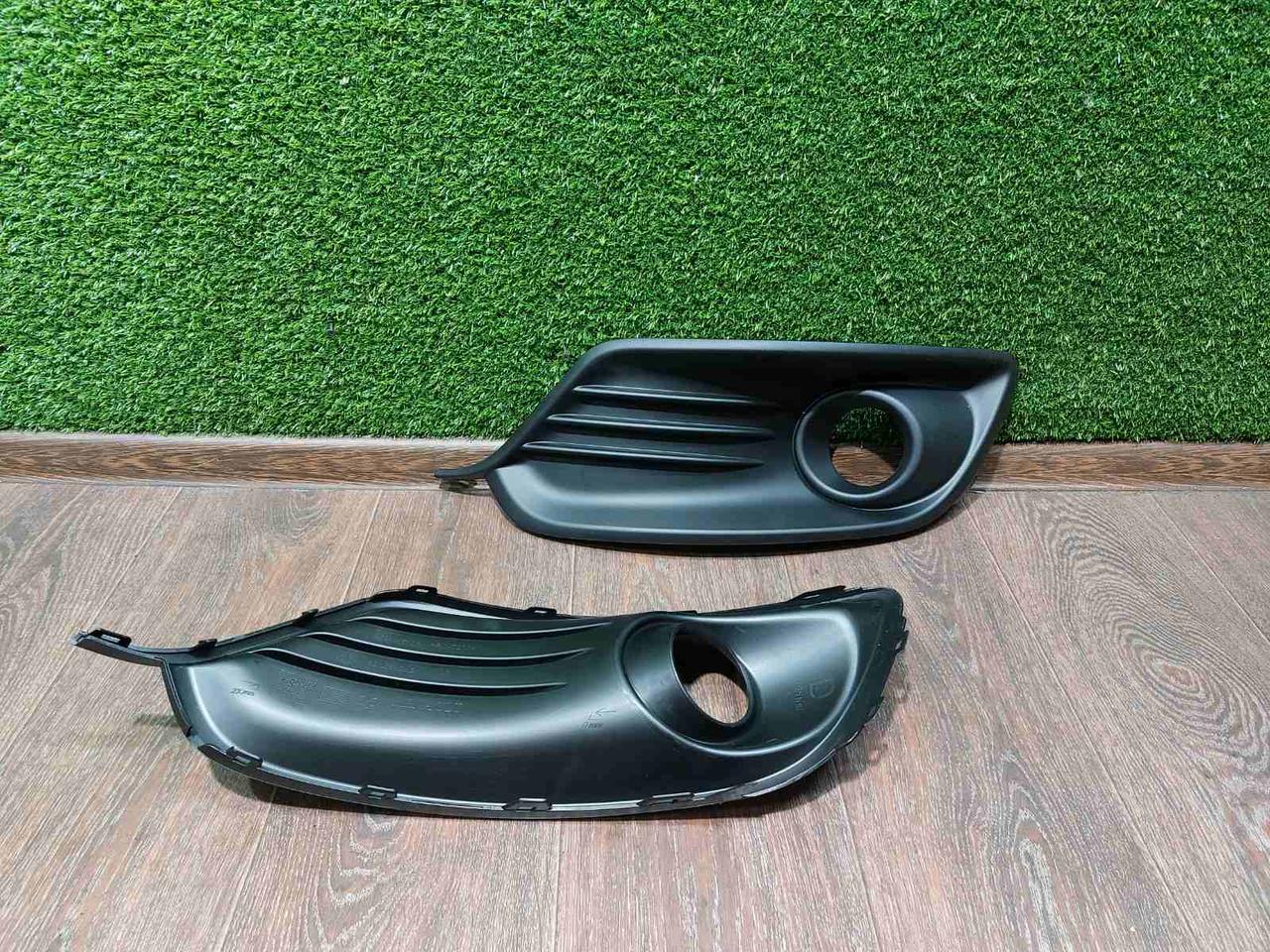 Накладки протитуманних фар Renault Megane 3 Оригінал, новий (2013-2016) 261520438R. Рено Меган 3, фото 1