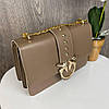 Жіноча міні сумочка клатч у стилі Pinko на ланцюжку капучіно(BRT), фото 2