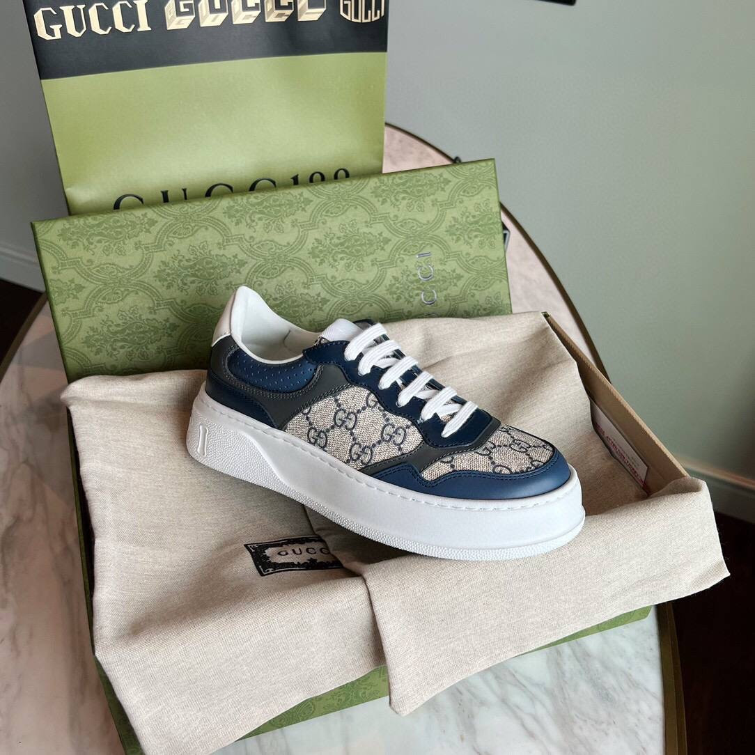 Чоловічі кеди з тисненням GG Supreme Gucci
