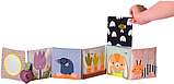 Розвивальна книга-розкладачка Taf Toys Садик у місті Зайчики, фото 7