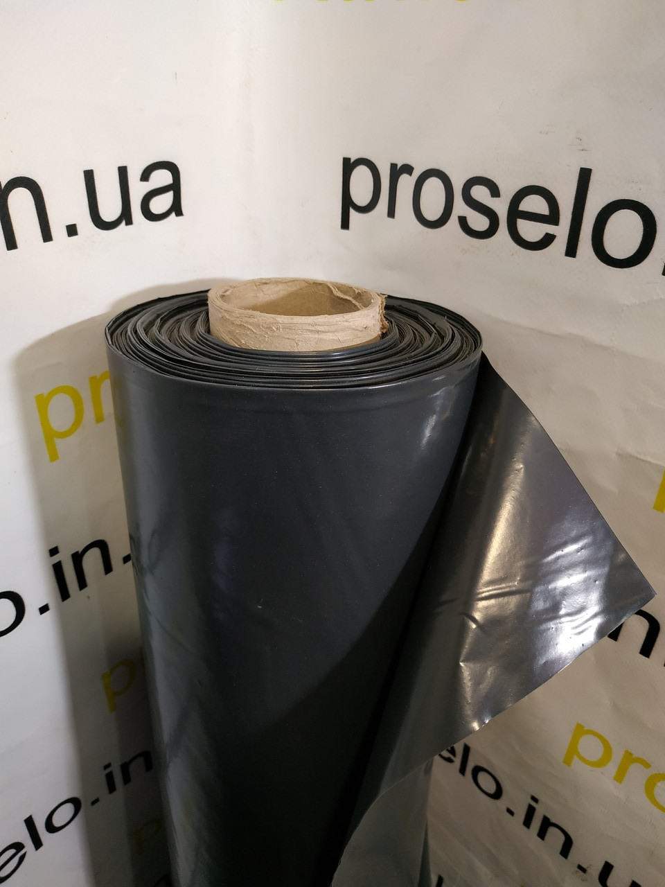 Чорна плівка первинна. 30 мкм. щільність 1м.*500м рулон. Для мульчі