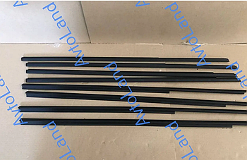 Ущільнювач опускного скла дверей ВАЗ 2101, 2103, 2106 горизонтальний, загнуті (к-т 8 шт.) "бархотка