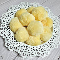 Помпони хутряні жовті 4 см. Висока якість.