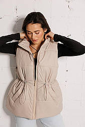 Жіночий подовжений жилет на блискавці з затяжками на талії в розмірі L/XL