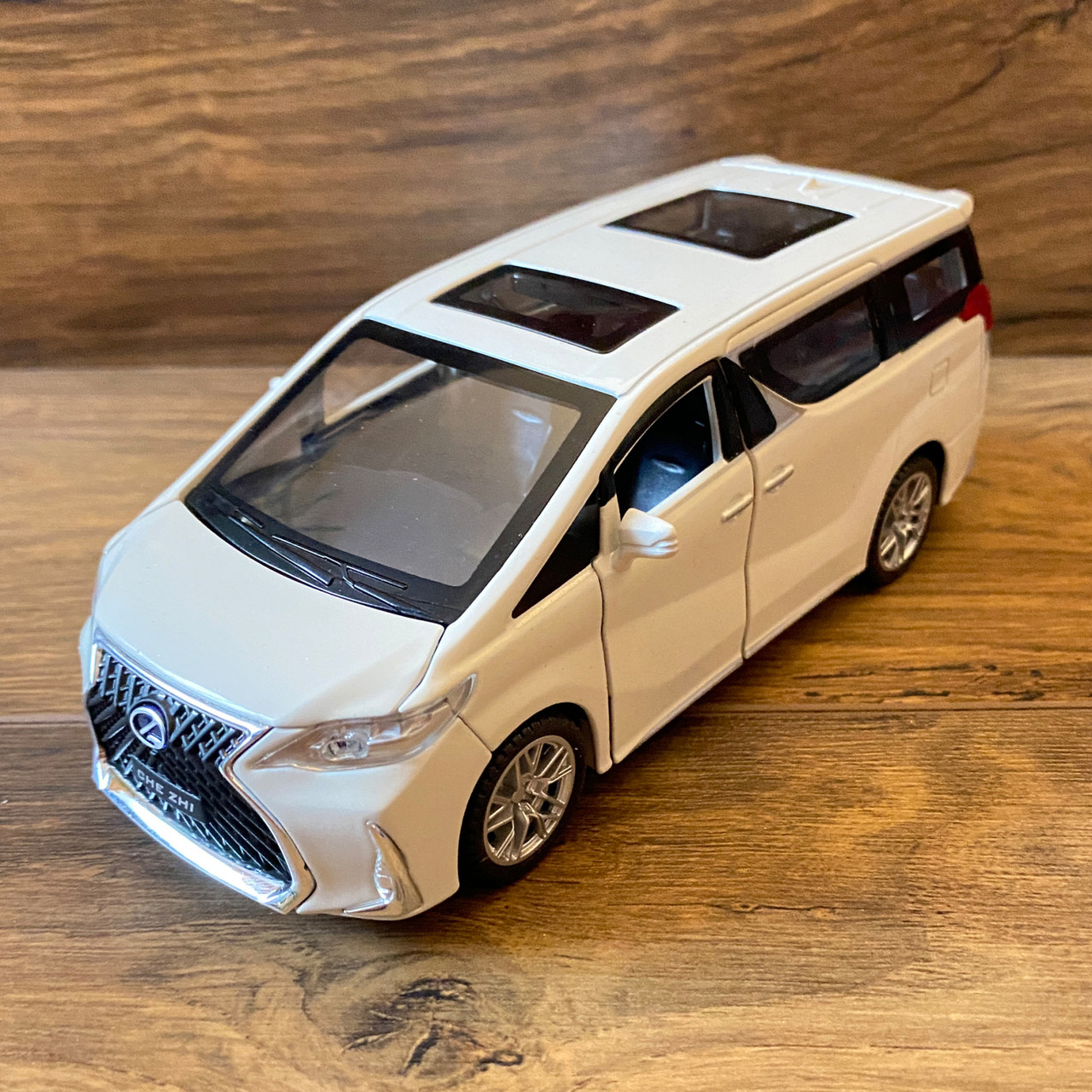 Машинка металева Lexus Лексус LM300h 2019, мінівен, «AutoExpert» ,білий, інерц., звук, світ, відкр двері.,16*7*7 см (GT-1952), фото 1