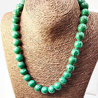 Буси з Малахіта Кулька 12-13 мм Довжина 47 см