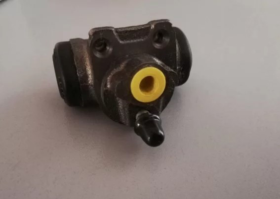 Гальмівний циліндр робочий Renault Logan, Sandero, Symbol (Original) -7701070668 Рено логан, фото 1