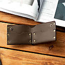 Шкіряний коричневий гаманець NORB з натуральної телячої шкіри на заклепках з фіксацією на кнопці ручної роботи, фото 5