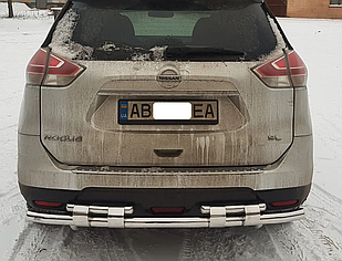 Захист заднього бампера на Nissan Rogue (з 2013--)