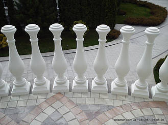 Монтаж балясин на террасе