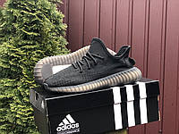 Женские кроссовки демисезонные Adidas Yeezy Boost черные