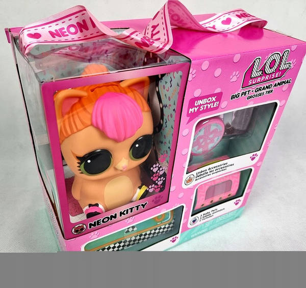 Lol surprise biggie clearance pets neon kitty