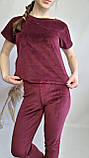 Жіночий велюровий піжамний комплект футболка шорти штани бордовий, фото 5