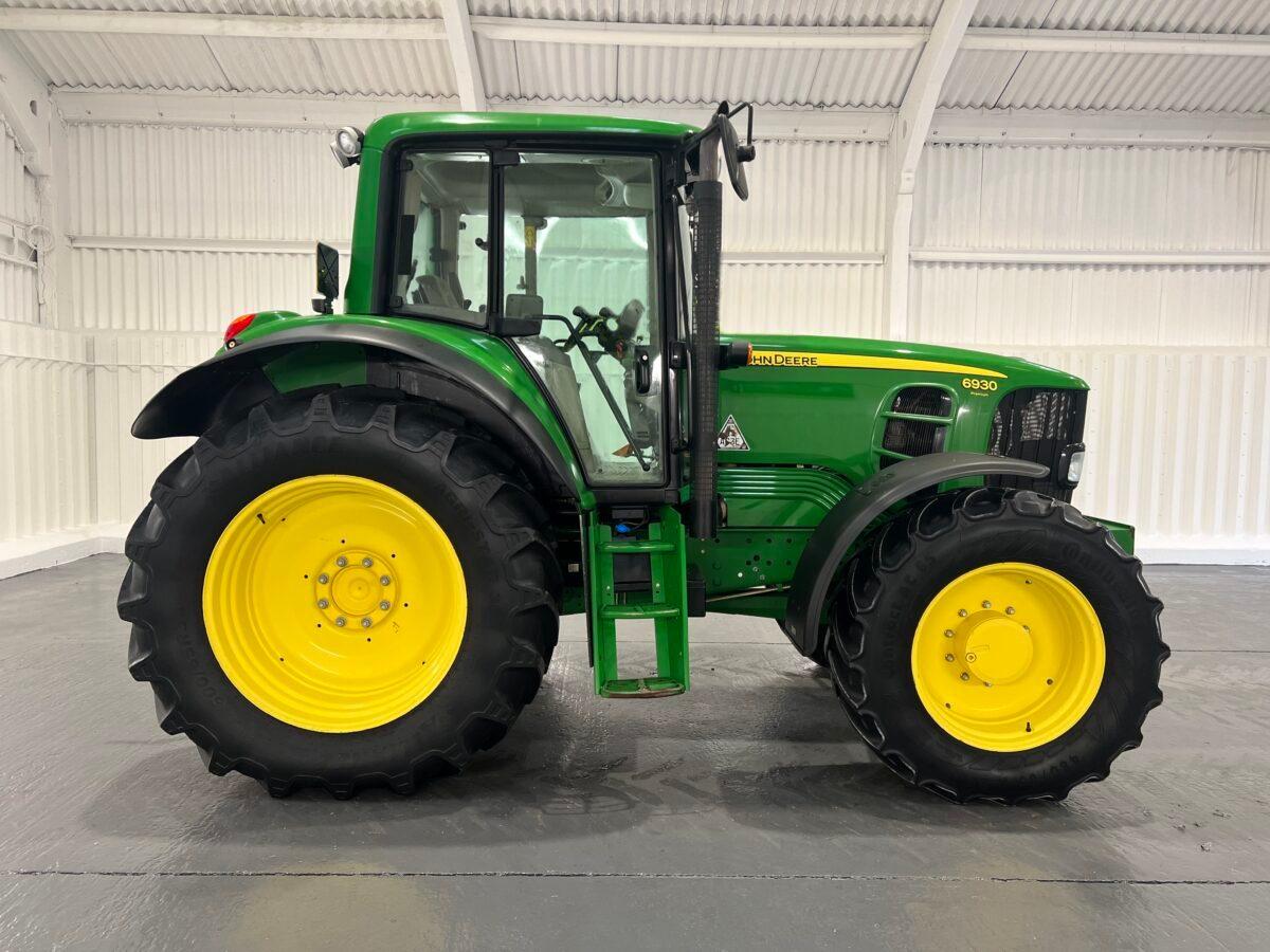 Трактор JOHN DEERE 6930 PREMIUM 2010 року