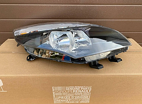 Фара передня права Рено Сценік 3 нова, Renault Scenic 3 2009-2011(оригінал) 260108250R
