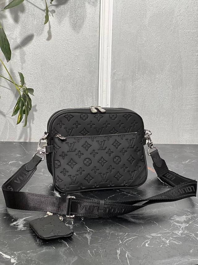 Сумка Louis Vuitton