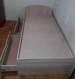 Ліжко в дитячу Компаніт 90+2 односпальне 90х200 см дсп дуб-сонома з шухлядними викатними, фото 5