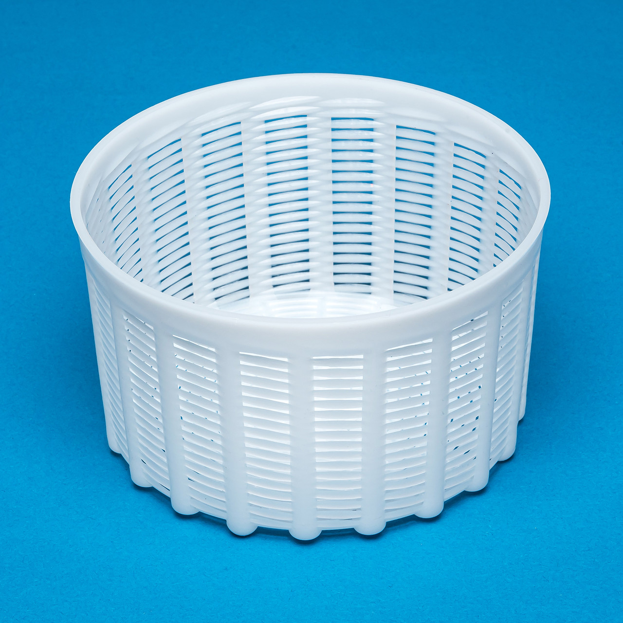 Форма для приготування сиру бринзи, сулугуні та інших гарячих сирів (італійський кошик) 1.2 кг, фото 1