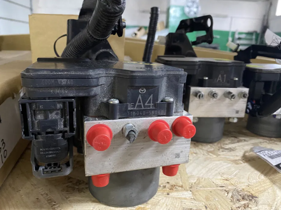 Блок АБС Мазда 6 2018 см5 2020, мазда 3 2019, фото 1