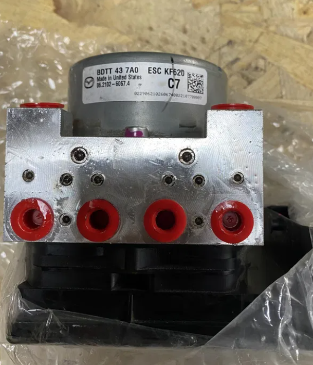 Блок абс мазда 3 2019-2022, фото 1