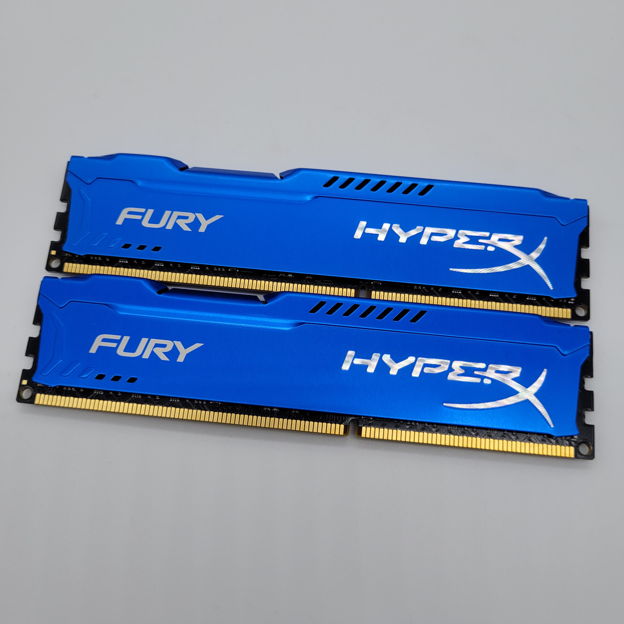 Пара оперативної пам'яті Kingston HyperX Fury DDR3 16Gb (8Gb+8Gb) 1600MHz 12800U 2R8 CL10 (HX316C10F/8) Б/В