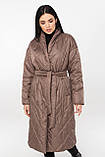 Жіноче стильне стьобане пальто з поясом М00138, капучино, фото 8