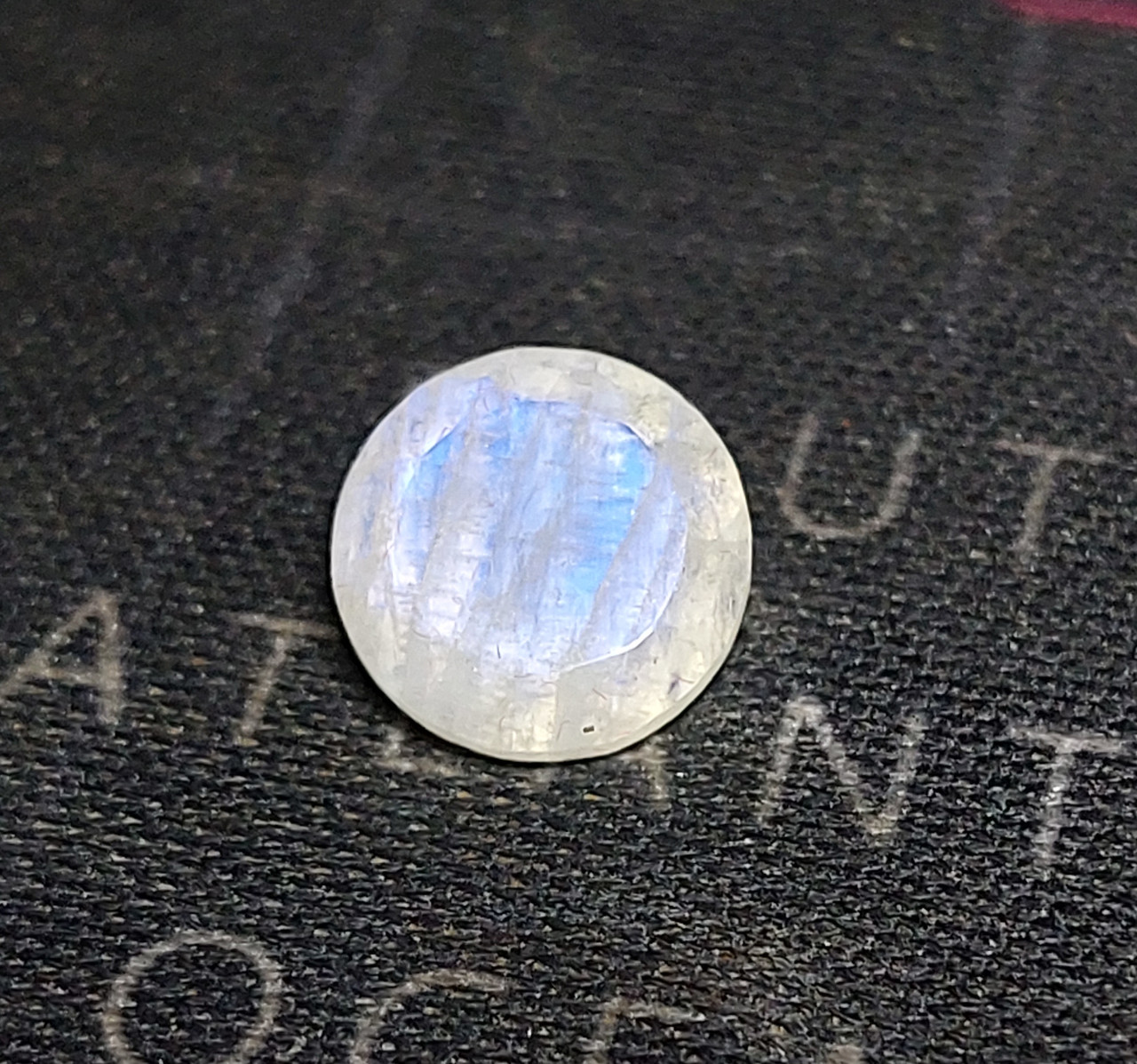 Купить Лунный камень , адуляр 9 mm, цена 1000 ₴ — Prom.ua (ID#1725093937)