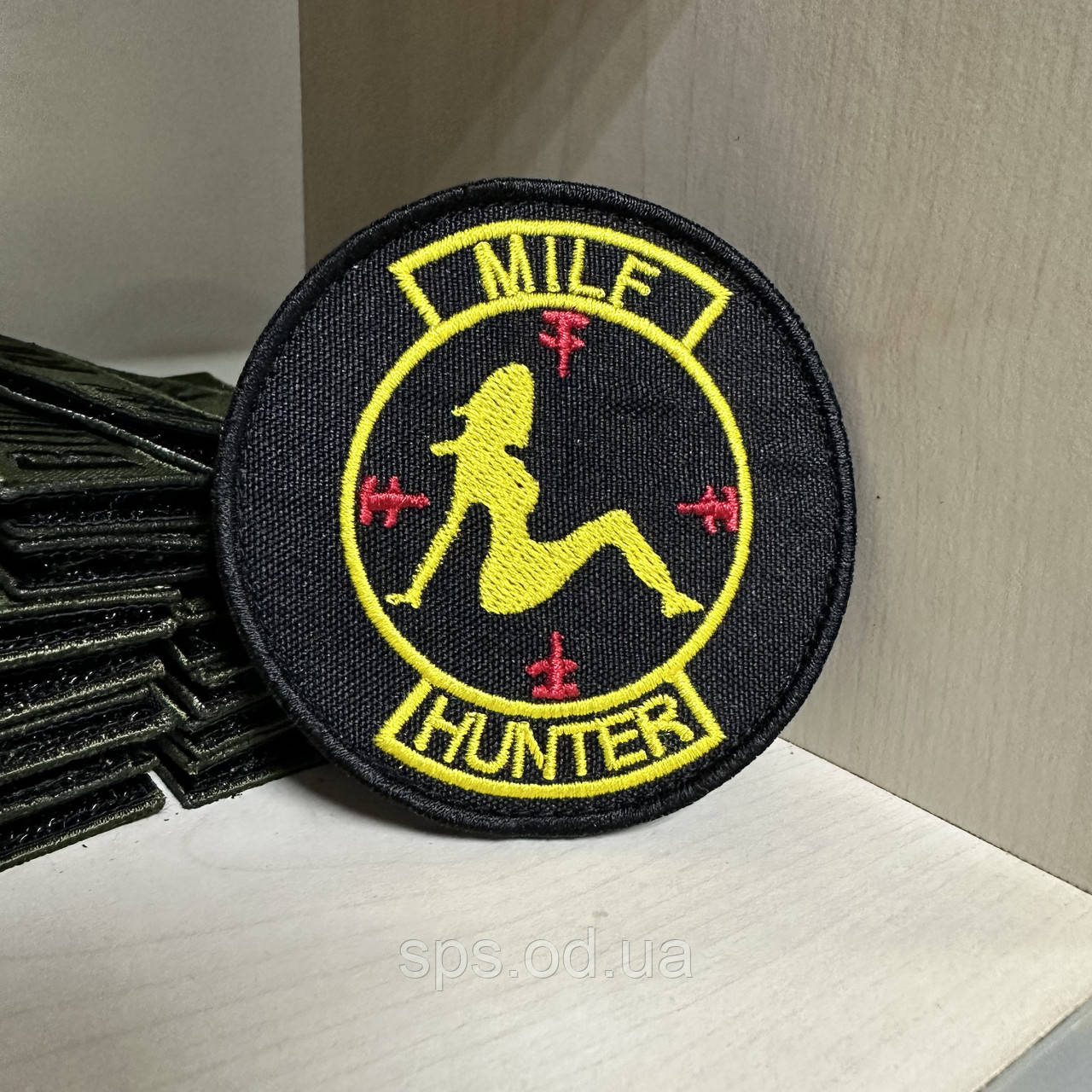 №173 Шеврон "MILF HUNTER" 8 см