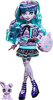 Кукла Монстер Хай Твайла Пижамная вечеринка с питомцем Monster High Creepover Party Twyla Doll Mattel HLP87