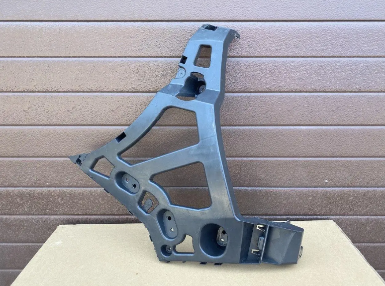 Кронштейн заднього бампера правий Renault Megane 3 Рено Меган 3 (2009-2016) універсал Оригінал 791820002R, фото 1