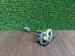 Обмежувач передніх дверей Рено Флюєнс новий, Обмежувач передніх дверей Renault Fluence, 804303543R