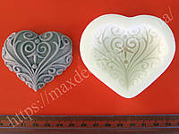 Молд силиконовая форма Узорное сердце (5,3 на 6 см)
