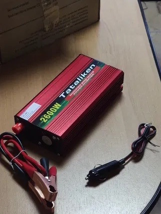 Автомобільний inventor 12v 220v 2600w