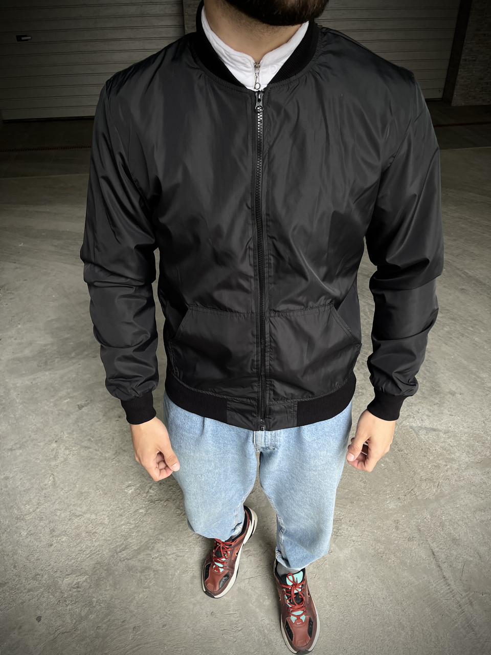 Чоловічий бомбер весняний осінній чорний вітровка без капюшона чорна демісезонна, фото 1