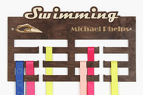 Іменна медальниця з дерева 40x24см