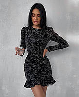 Романтичне Облягаюче по фігурі Жіноча Міні сукня із Софту в горошок Чорного кольору