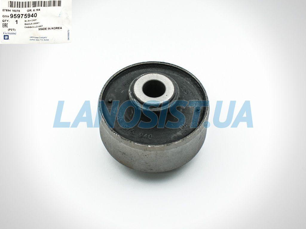 Сайлентблок переднього важеля Авео GM (задній, посилений) 95975940