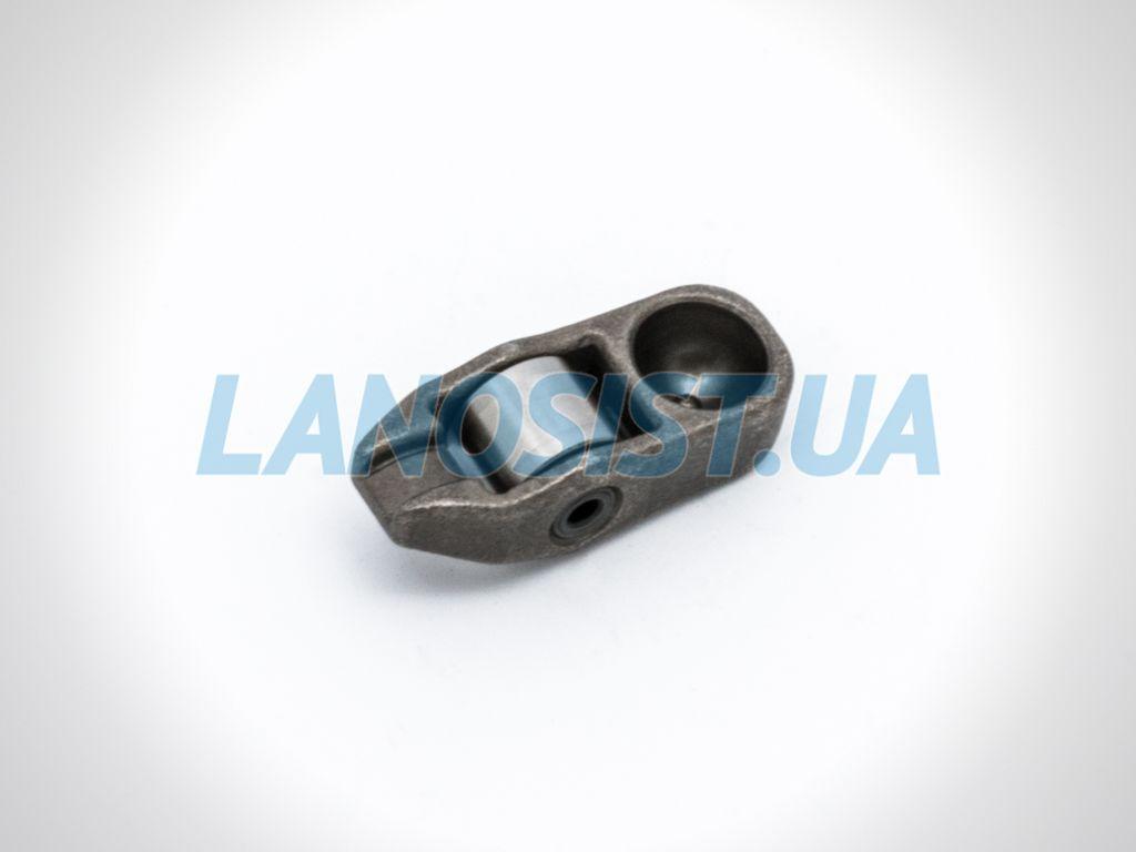 Рокер клапана Авео 1.5 OEM 96335952